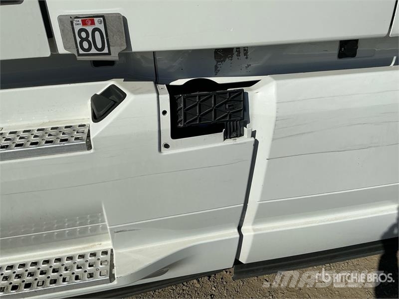 Volvo VNL760 وحدات الجر
