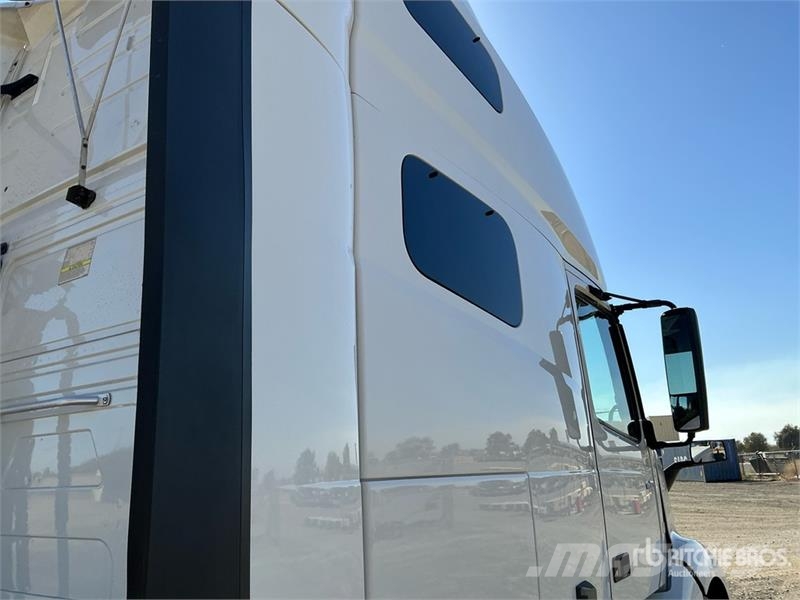 Volvo VNL760 وحدات الجر