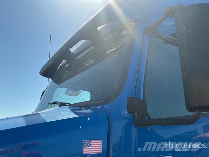 Volvo VNL760 Trekkvogner