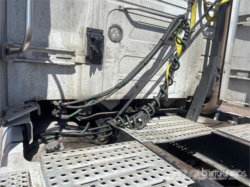 Volvo VNL760 Nyergesvontatók