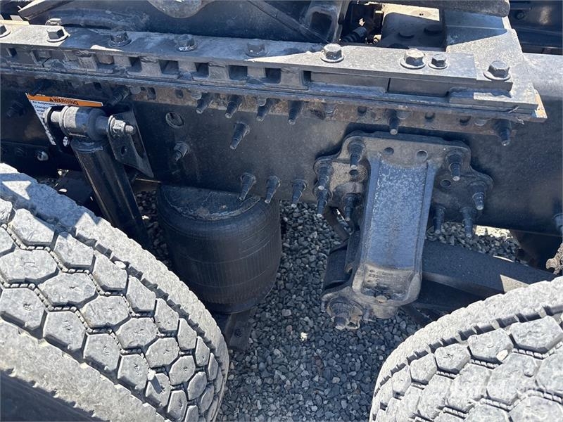 Volvo VNL760 وحدات الجر