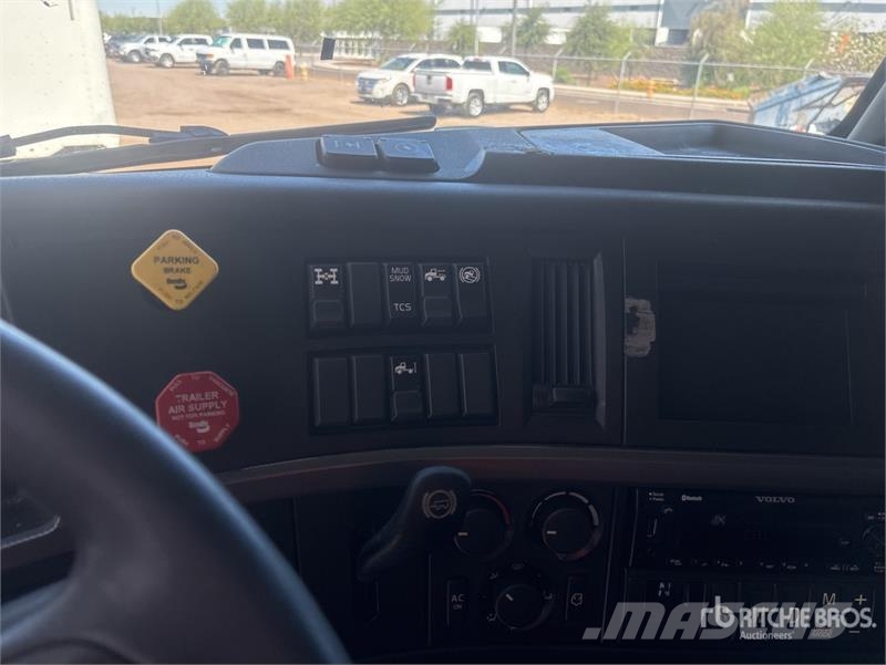 Volvo VNL760 Nyergesvontatók