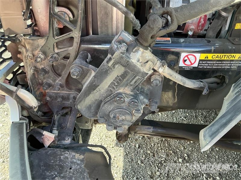 Volvo VNL760 وحدات الجر