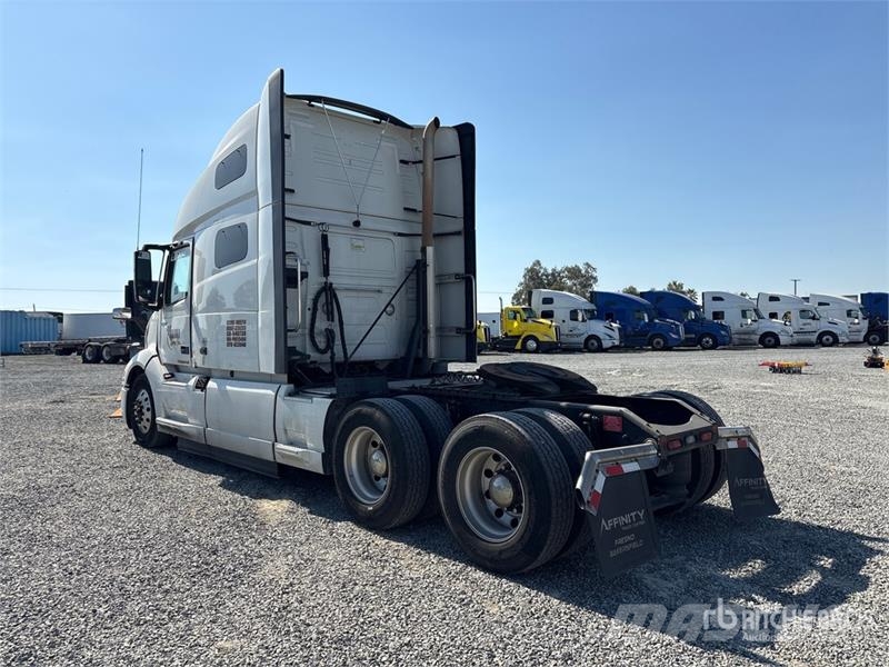 Volvo VNL760 Vilcēji