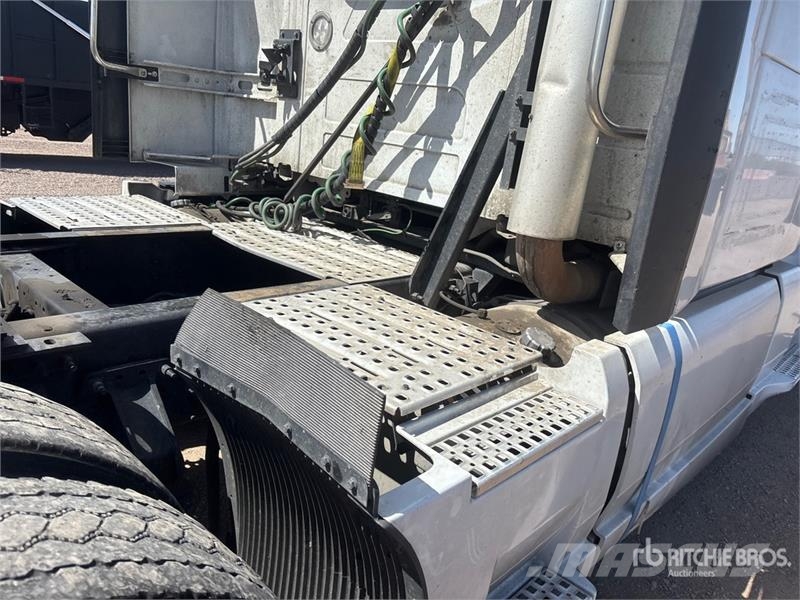 Volvo VNL760 Nyergesvontatók