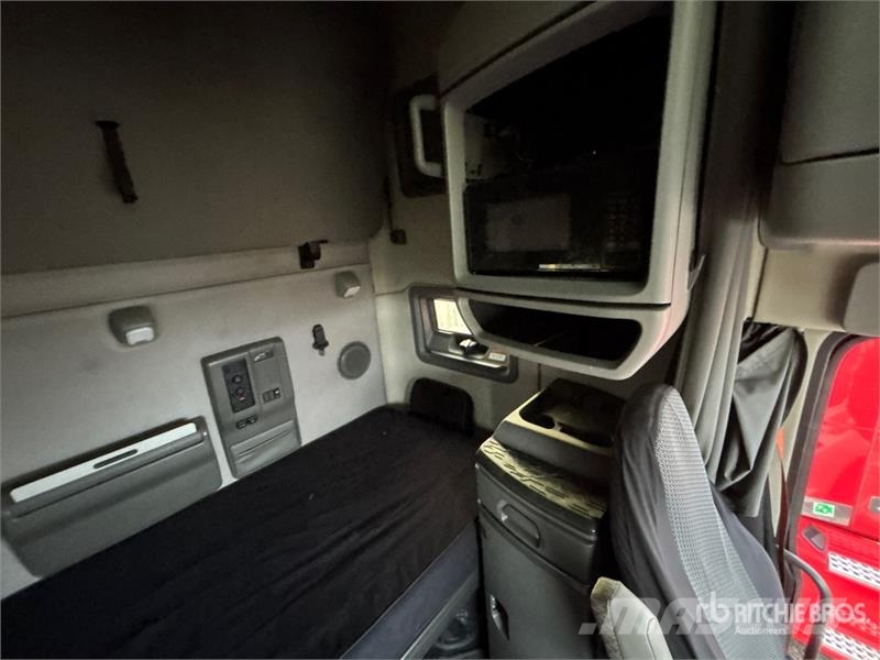 Volvo VNL760 وحدات الجر
