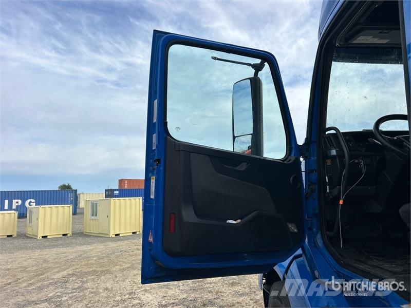 Volvo VNL760 Trekkvogner