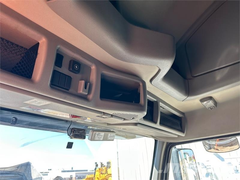 Volvo VNL760 Τράκτορες