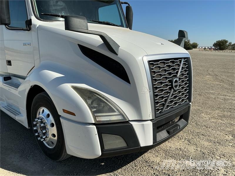 Volvo VNL760 Vlačilci