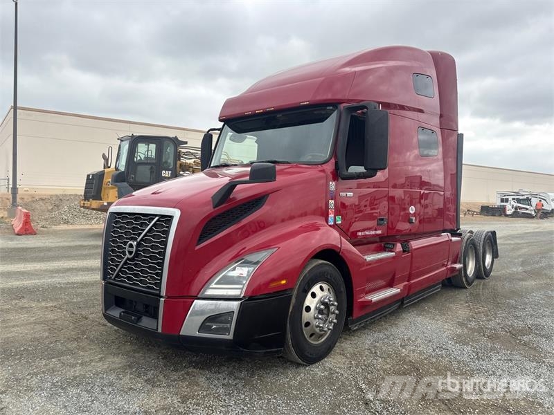 Volvo VNL760 Trekkers