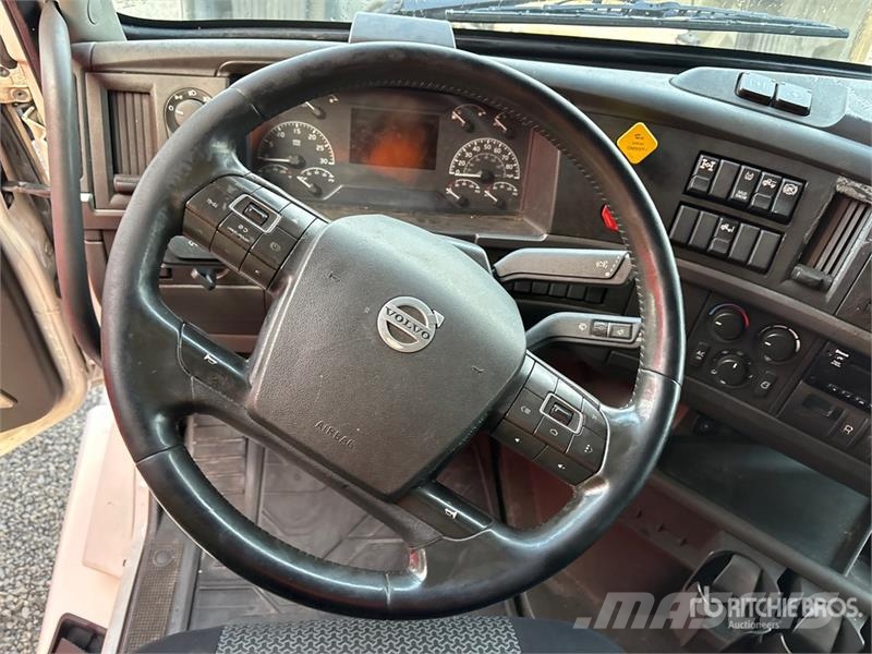Volvo VNL760 وحدات الجر