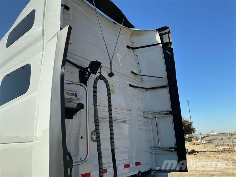 Volvo VNL760 وحدات الجر