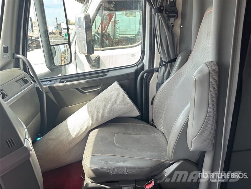 Volvo VNL760 Prime Movers