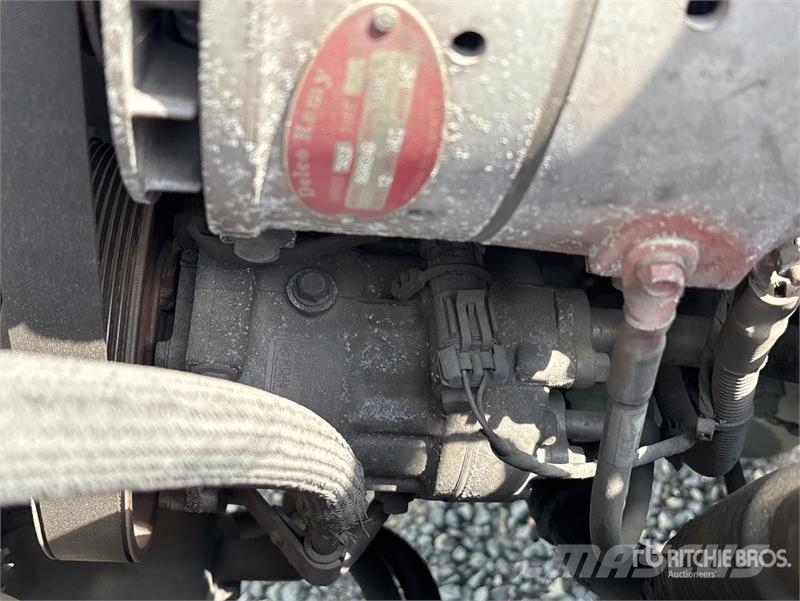 Volvo VNL760 Vetopöytäautot