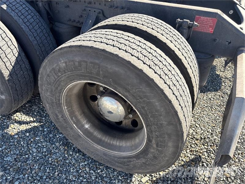 Volvo VNL760 Motrici e Trattori Stradali