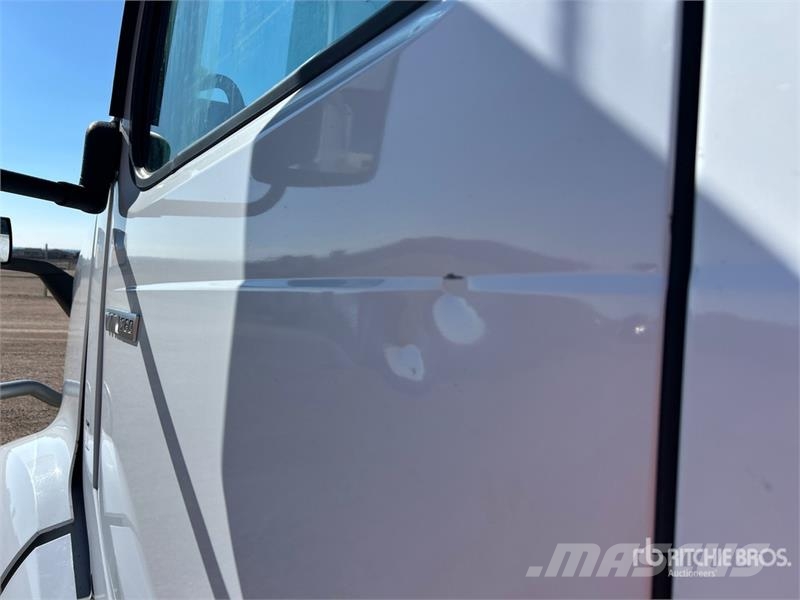 Volvo VNL760 Τράκτορες