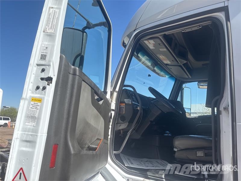 Volvo VNL760 Nyergesvontatók