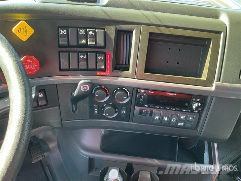 Volvo VNL760 وحدات الجر
