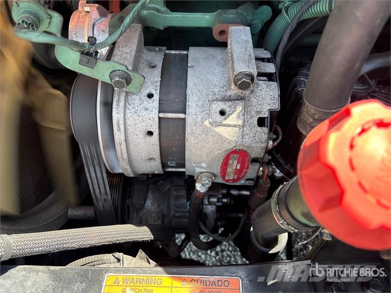 Volvo VNL760 Vetopöytäautot