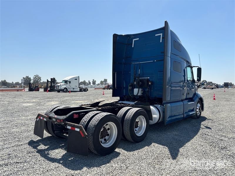 Volvo VNL760 Vetopöytäautot