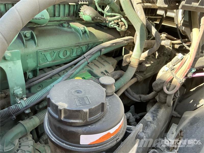 Volvo VNL760 وحدات الجر