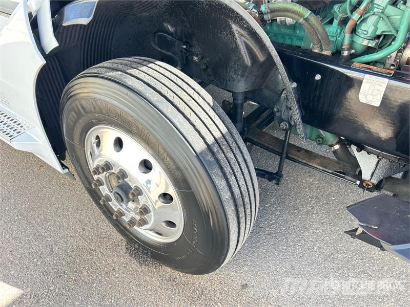 Volvo VNL760 Τράκτορες