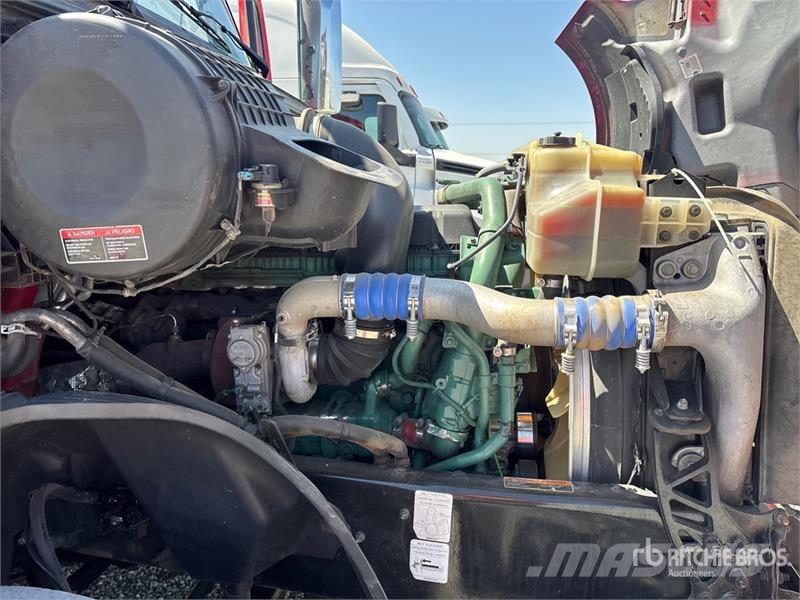 Volvo VNL760 Sattelzugmaschinen