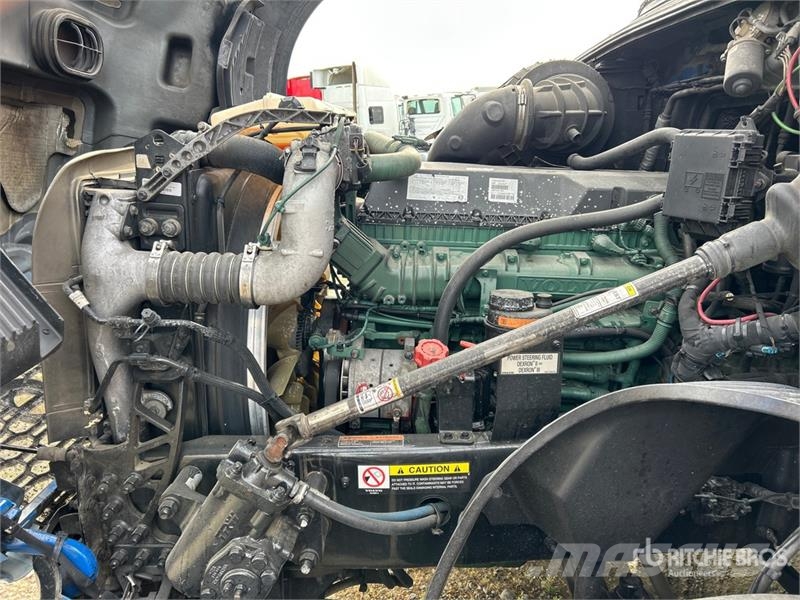 Volvo VNL760 Trekkvogner