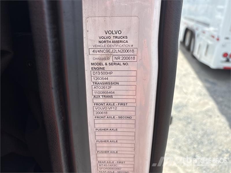 Volvo VNL760 Vetopöytäautot