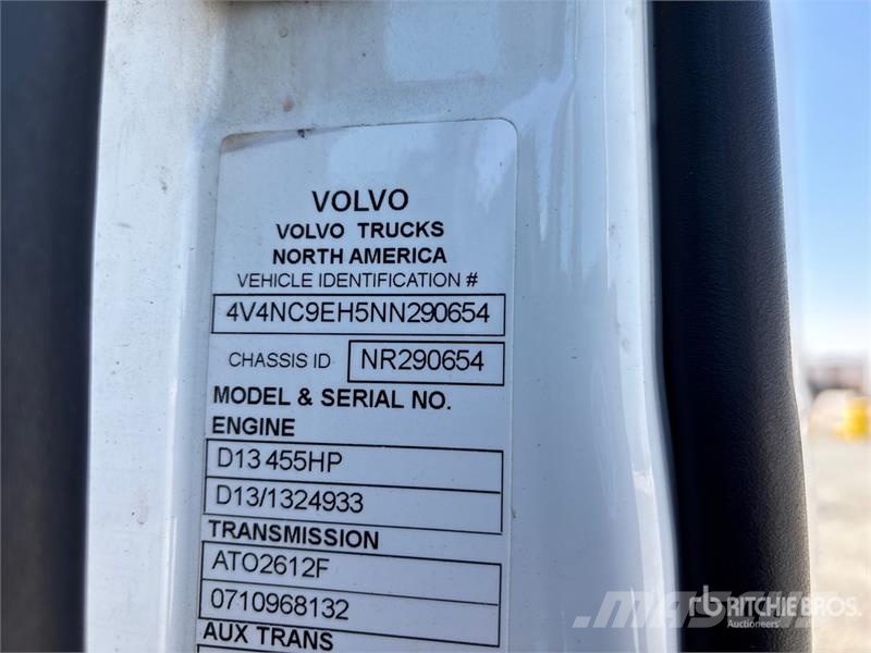 Volvo VNL760 Trekkers