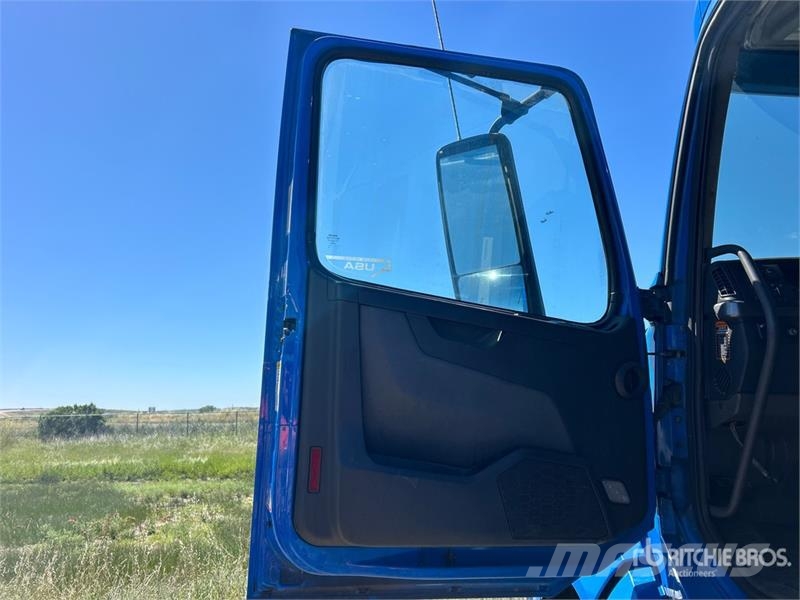 Volvo VNL760 Vlačilci