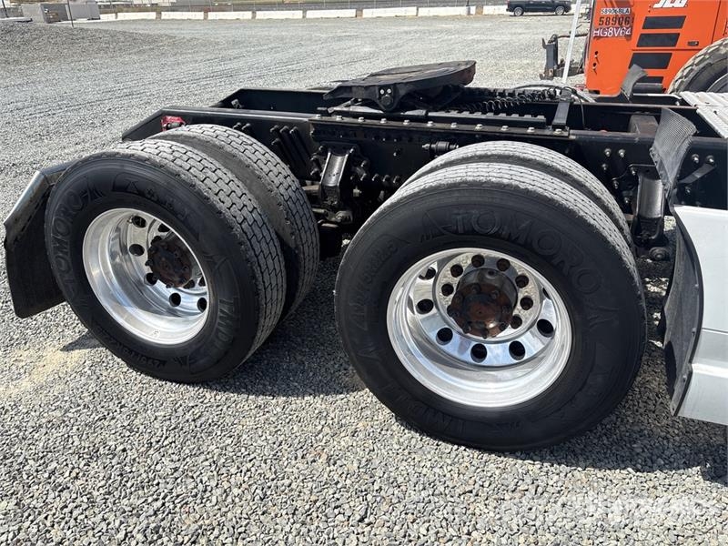 Volvo VNL760 Vlačilci