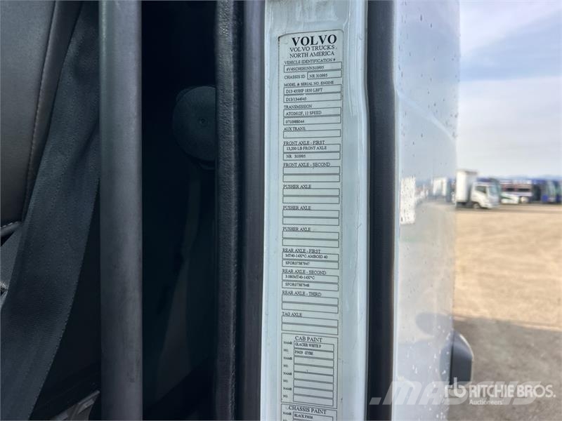 Volvo VNL760 Trekkers
