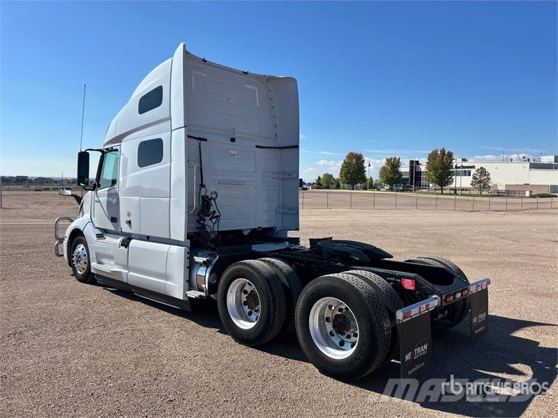 Volvo VNL760 Τράκτορες