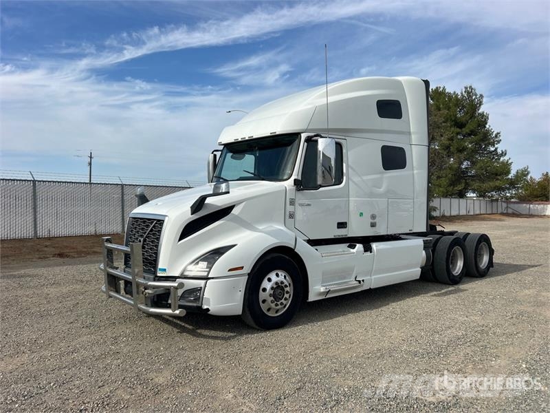 Volvo VNL760 Tractor Units