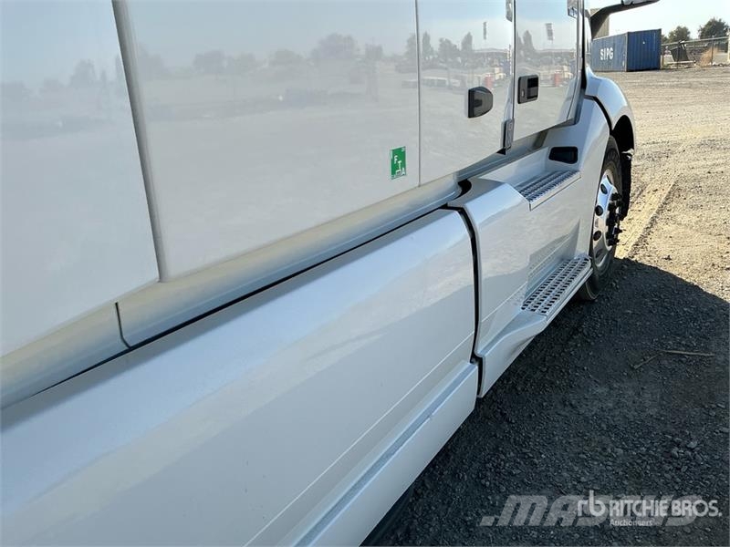 Volvo VNL760 وحدات الجر