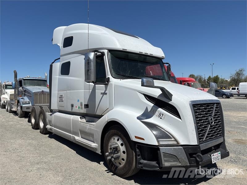 Volvo VNL760 Vetopöytäautot