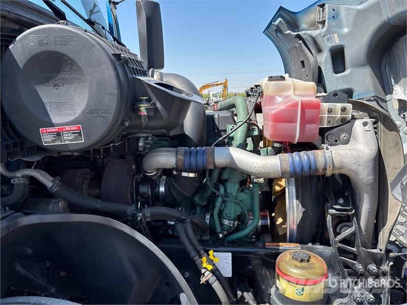 Volvo VNL760 Vetopöytäautot