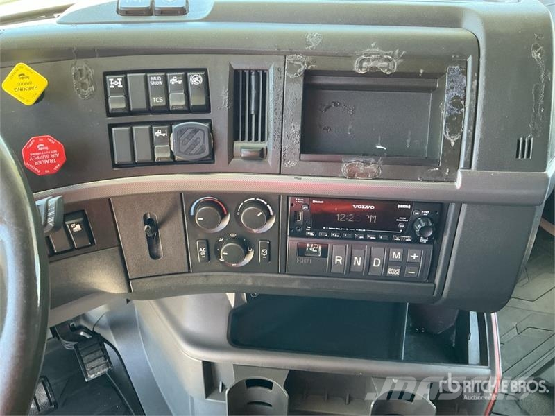 Volvo VNL760 Cavalos mecânicos