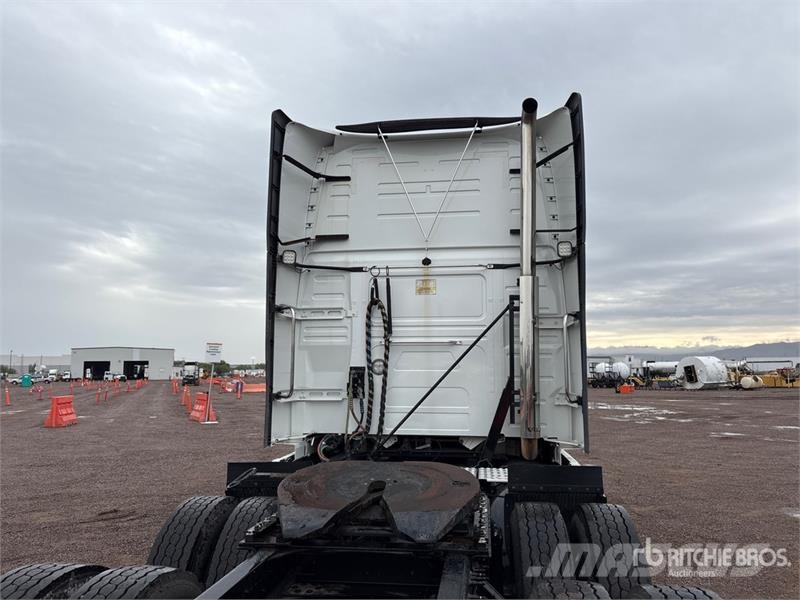Volvo VNL760 Sattelzugmaschinen