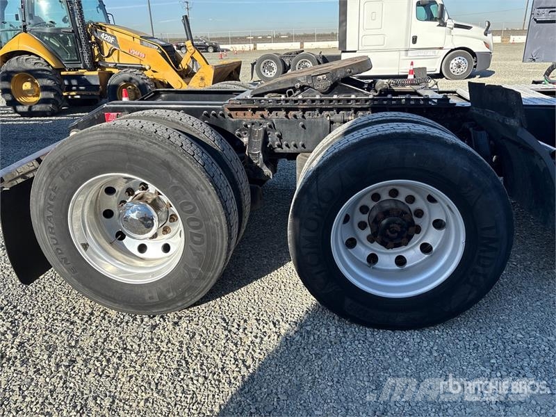 Volvo VNL760 Vilcēji