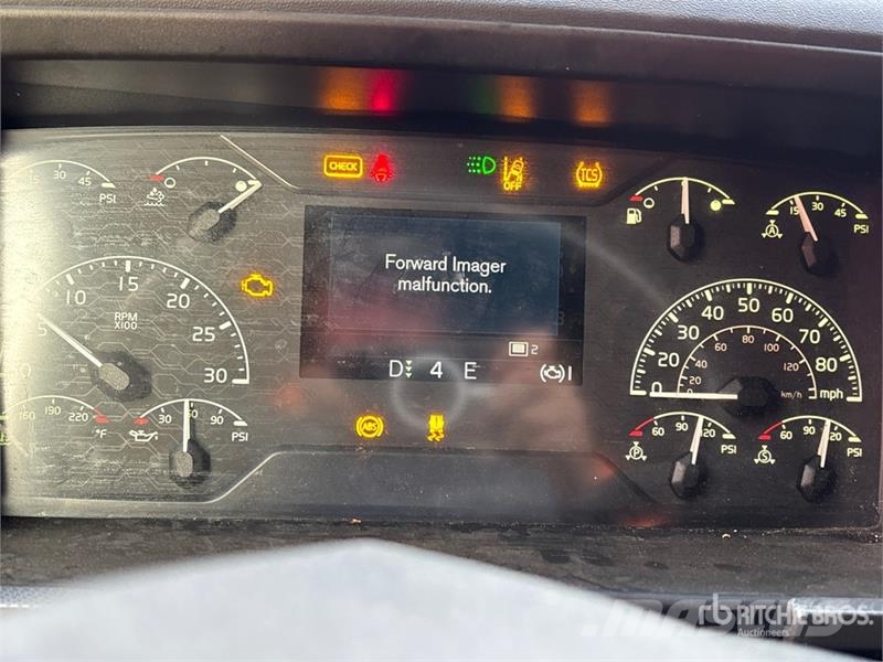 Volvo VNL760 وحدات الجر