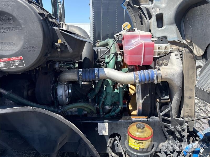 Volvo VNL860 Dragbilar