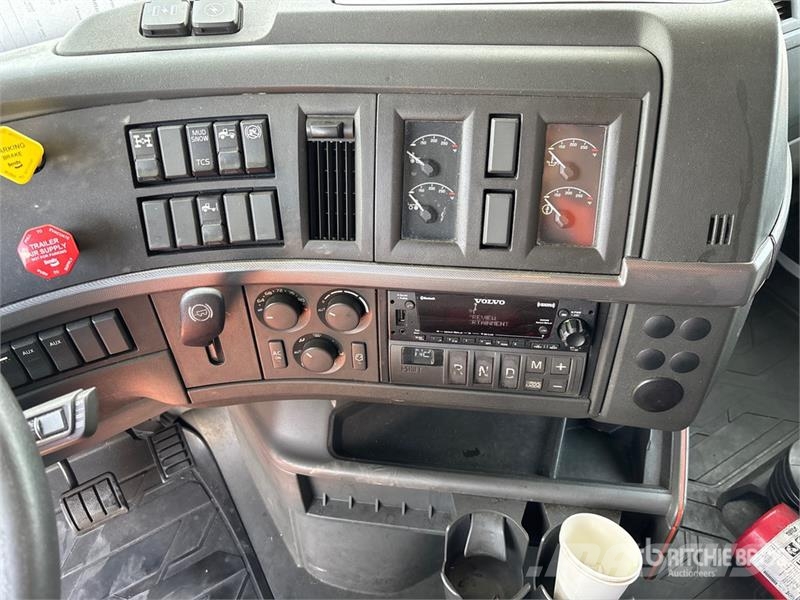 Volvo VNL860 Tegljači