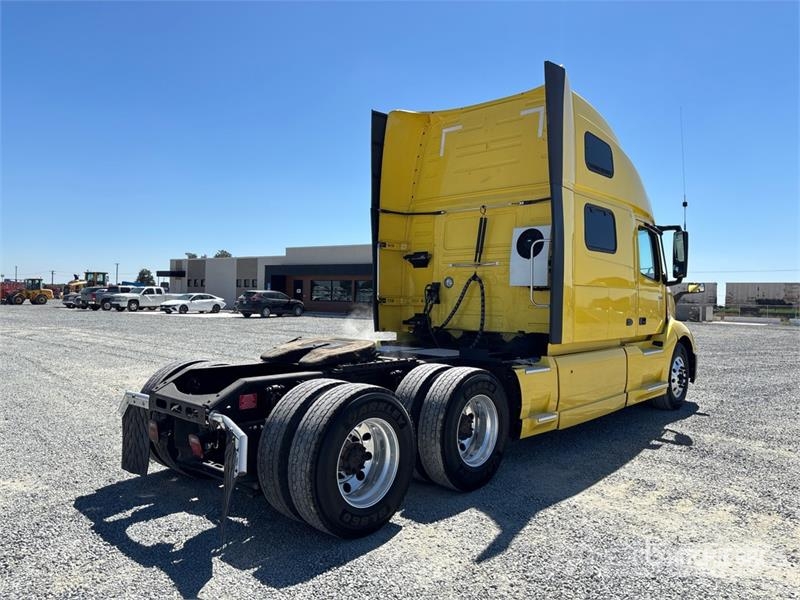 Volvo VNL860 Prime Movers