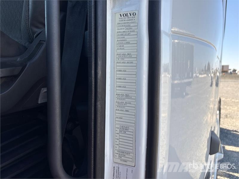 Volvo VNL860 Vlačilci