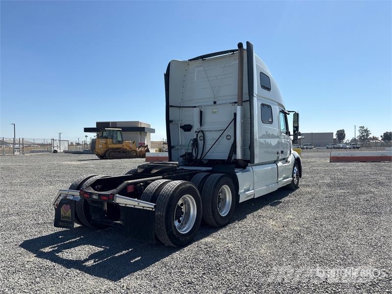 Volvo VNL860 Vlačilci