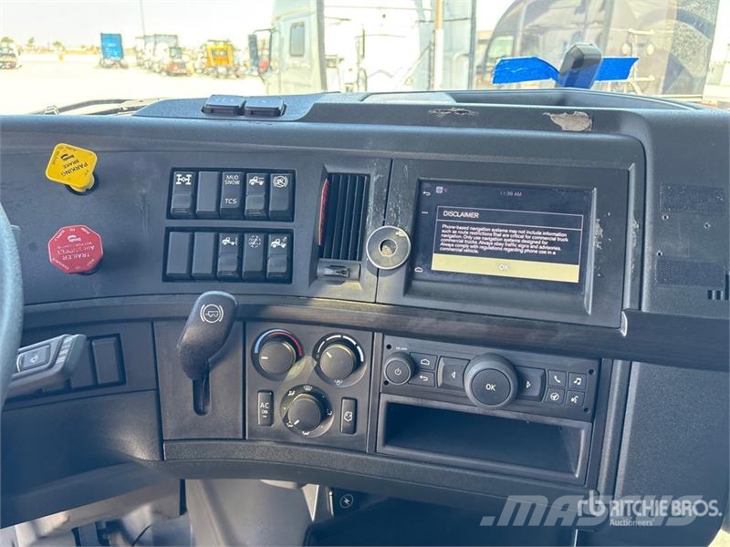 Volvo VNL860 Dragbilar