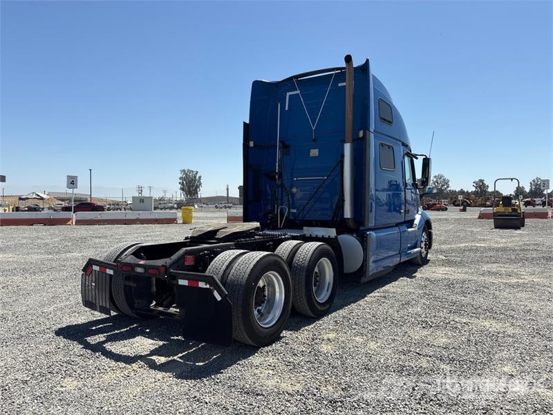 Volvo VNL860 Dragbilar