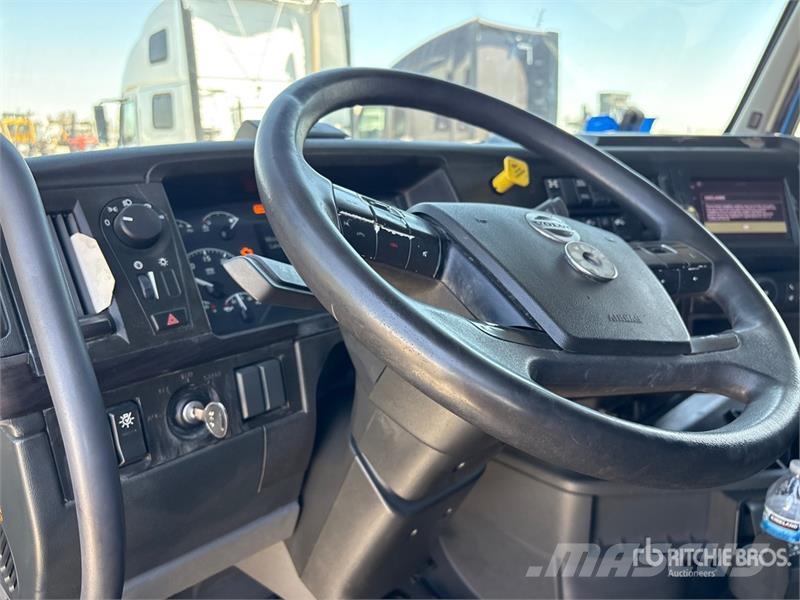 Volvo VNL860 Dragbilar